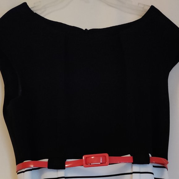 Black and white Dress - Picture 5 of 6